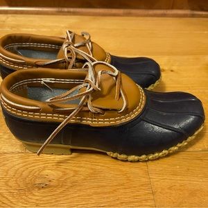 LL Bean Short Bean Duck Boots Navy Blue 7